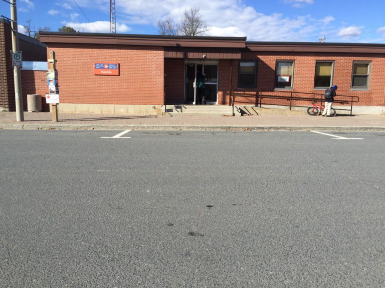 Canada Post rotating strikes begin