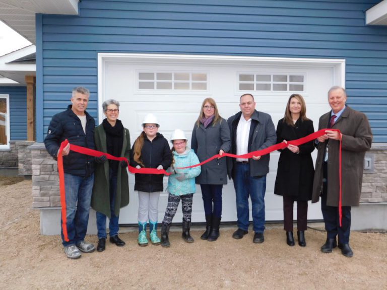 Espanola council approves street name