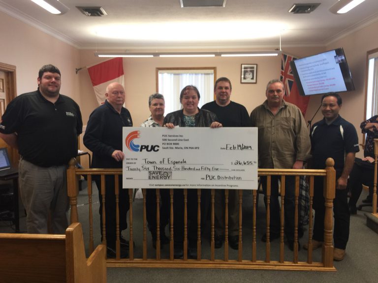 Espanola council accepts cheque for energy initiative