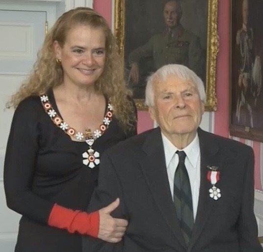 Austin Hunt receives Order of Canada